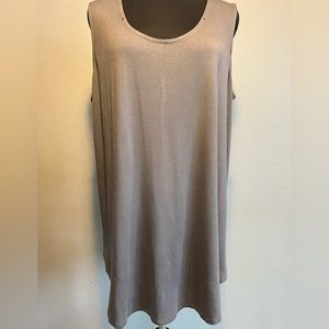 Tank Tunic with Metal Stud Accents NWOT Size 2X